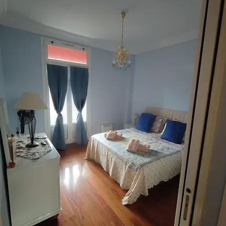 Floor Astoria Vista Mare * Menton